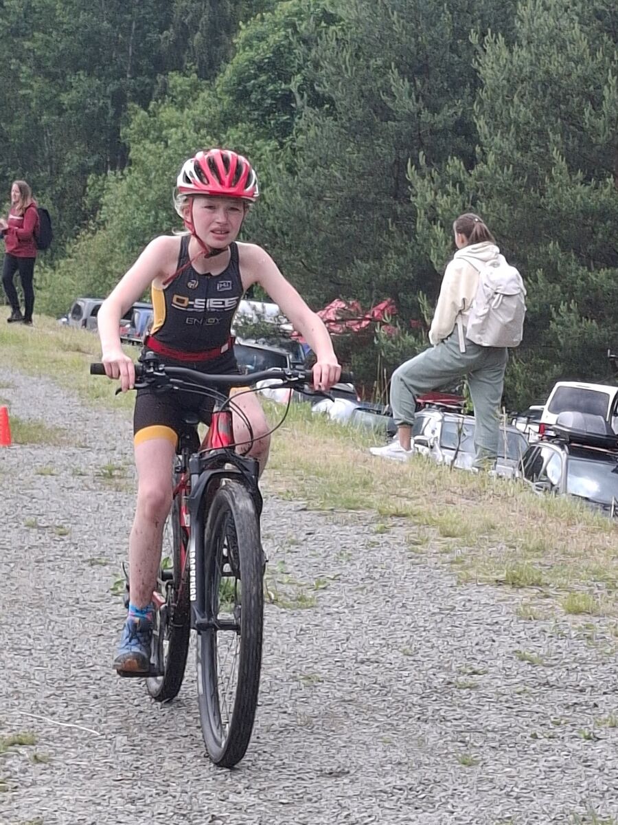 Erfolgreiches Wochenende beim XC Triathlon Dachsman im tschechischen Kunratice - Galerie