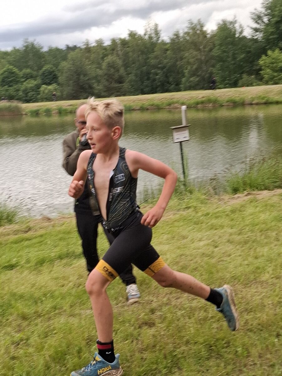 Erfolgreiches Wochenende beim XC Triathlon Dachsman im tschechischen Kunratice - Galerie